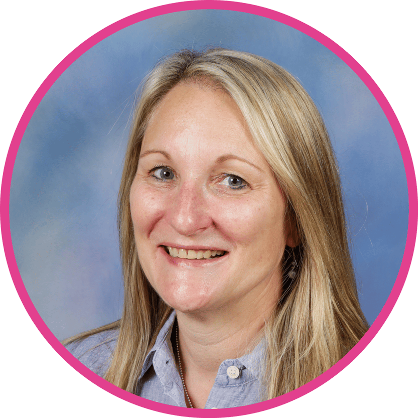 Sherryn Ross Headshot Pink Circle